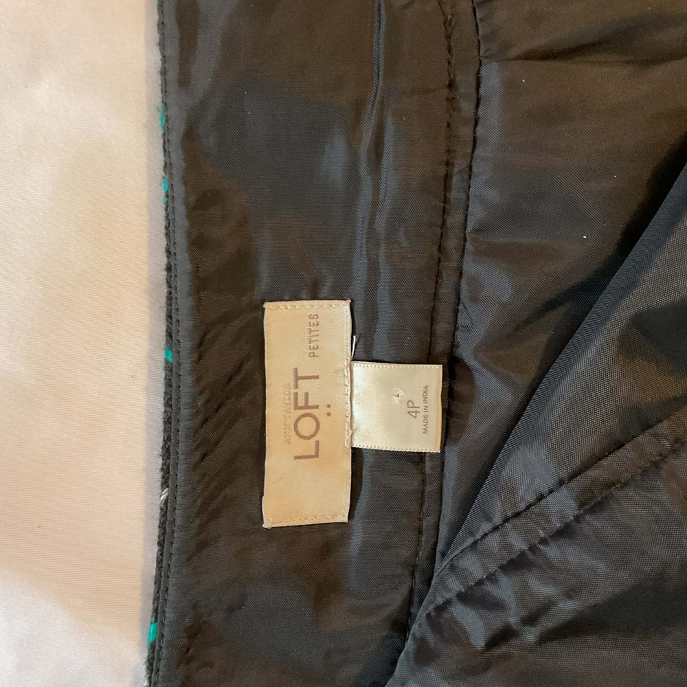 LOFT Green and Black Plaid Mini Skirt - Picture 6 of 8